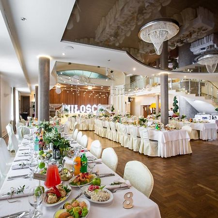 Hotel Rydzewski Элк Экстерьер фото