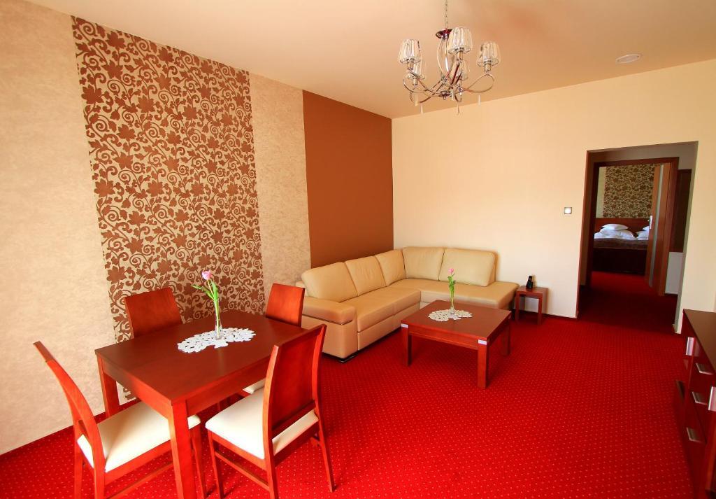 Hotel Rydzewski Элк Экстерьер фото