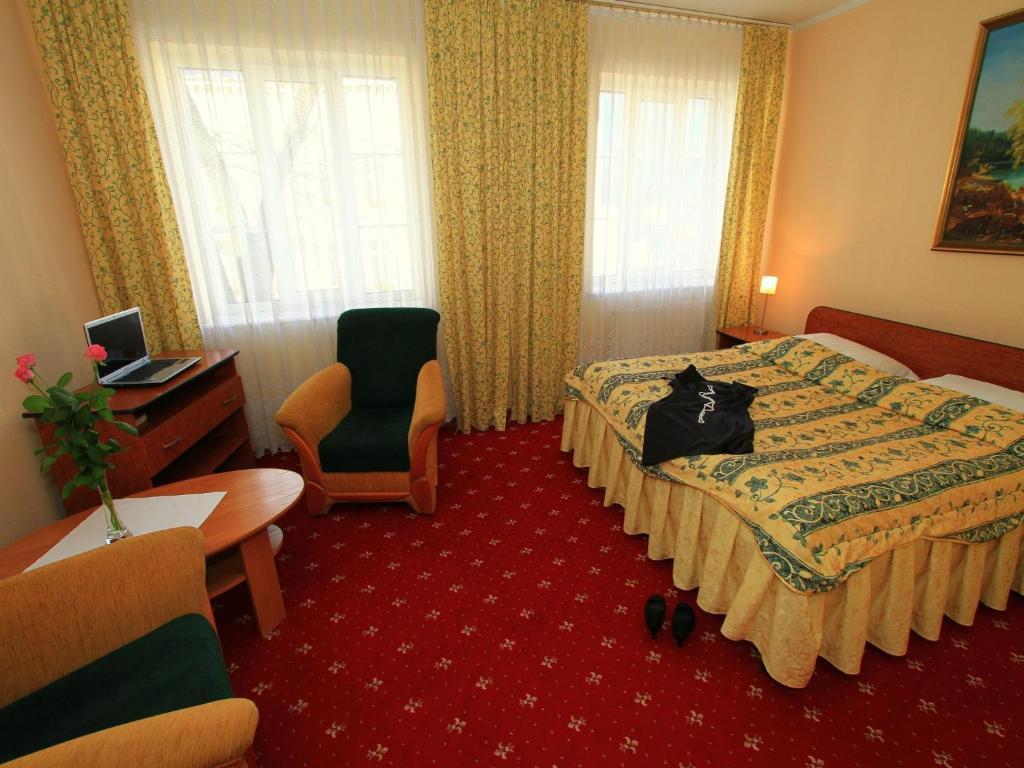 Hotel Rydzewski Элк Экстерьер фото