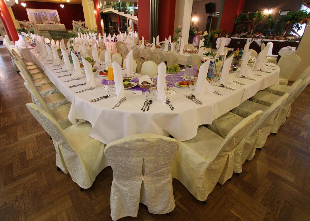 Hotel Rydzewski Элк Экстерьер фото